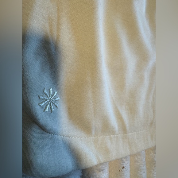 Athleta NWOT Seasoft Mid Rise Tencel Soft Cream Shorts Loungewear Comfy Cozy - Picture 10 of 10